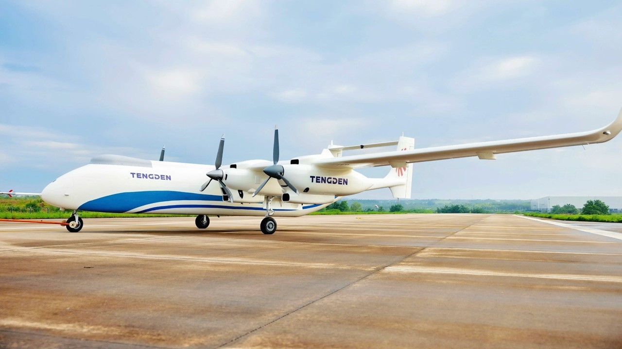D18 Twin Tailed Scorpion D UAV (A)